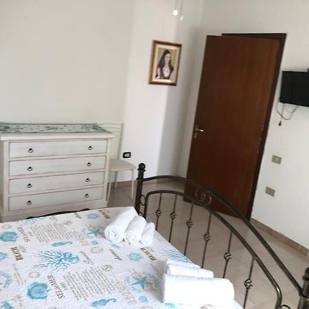 Green Apartment La Maddalena  Екстериор снимка
