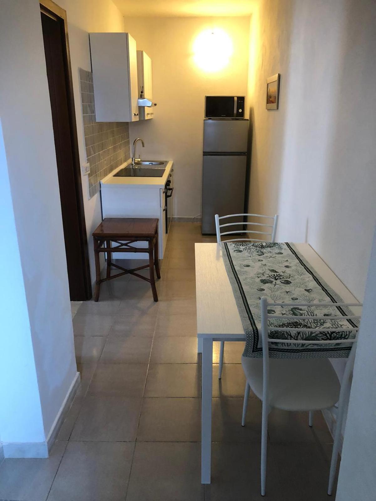Green Apartment La Maddalena  Екстериор снимка